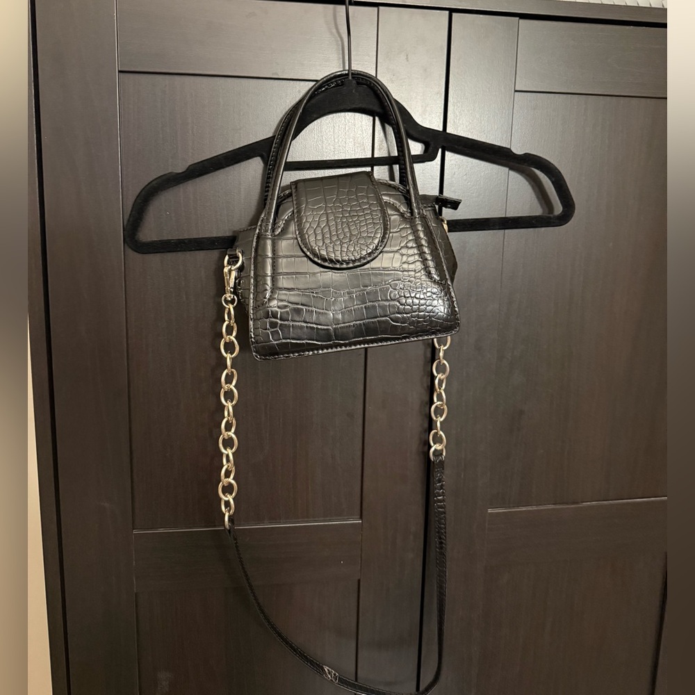 Zara Black Croc-Embossed Mini Bag with Gold Chain
